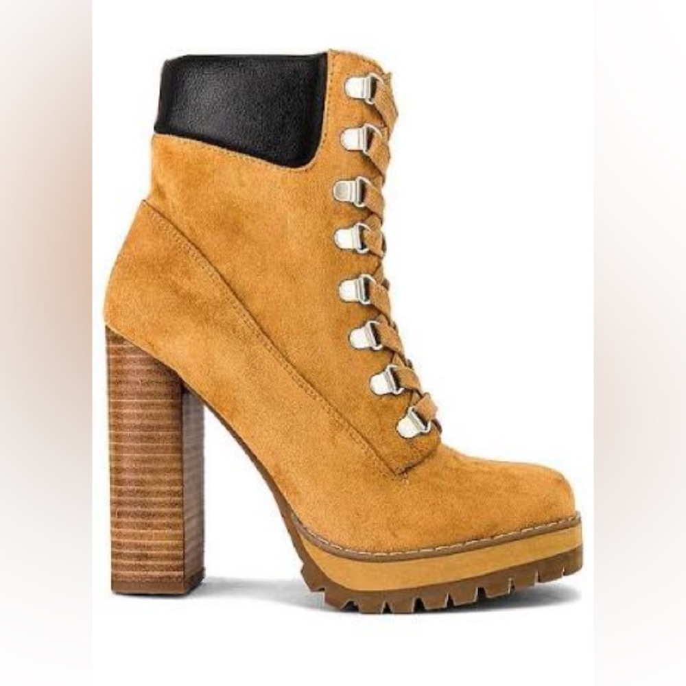 Steve Madden Breccan Boot • Women’s • Chunky Heel • NEW